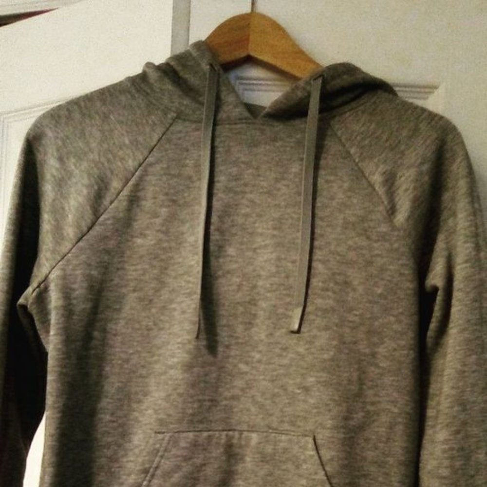 NEW Athletic Works Women's Soft Hoodie With Front Pockets, Gray Size: XS (0-2)